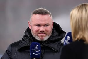 BREAKING NEWS: WAYNE ROONEY LAUNCHES BRUTAL ATTACK! “HE NEEDS TO GO — HE’S HOLDING MANCHESTER UNITED BACK!”